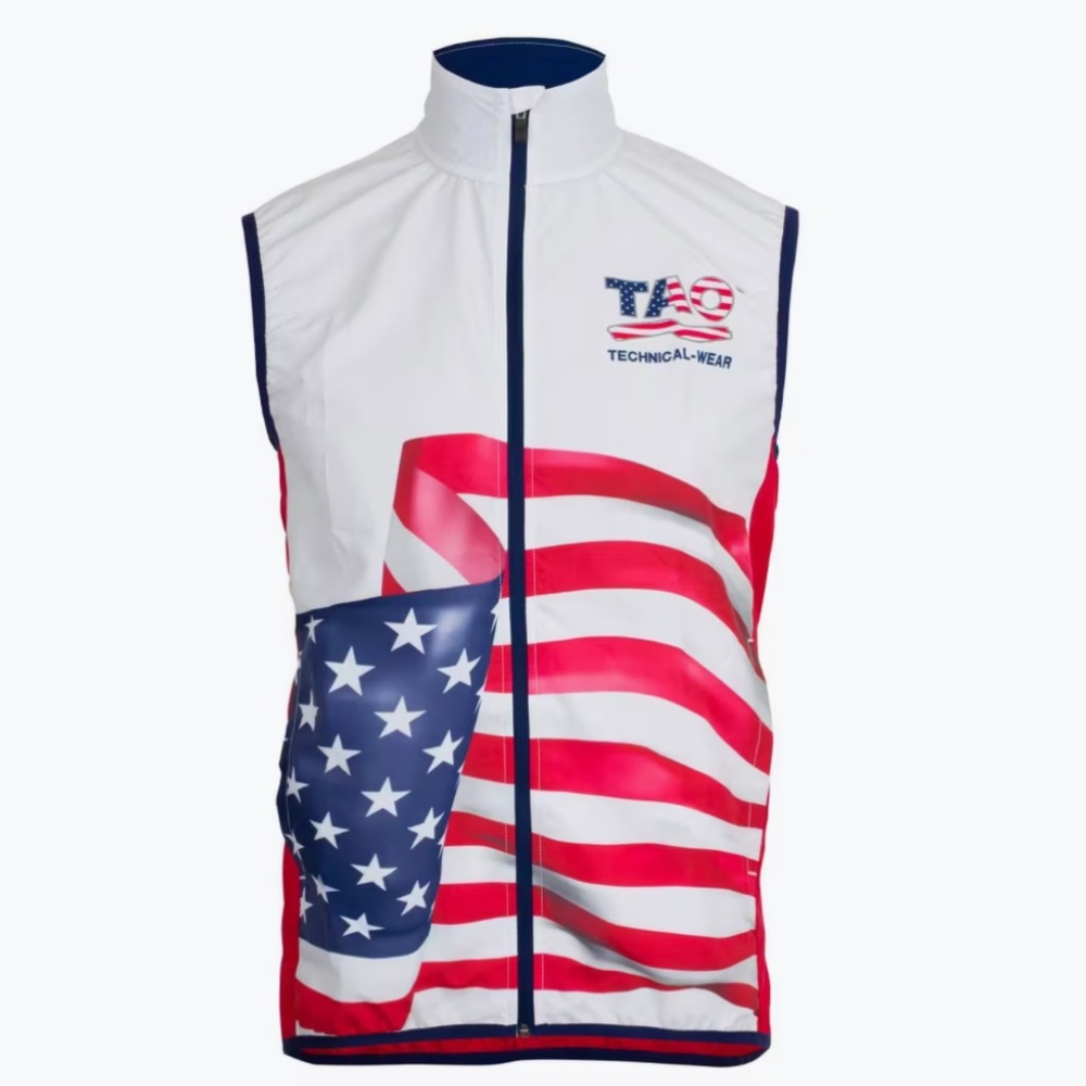 ATHLETIC TECHNICAL WEAR WIND AND WATER REPELLENT VEST XSMALL